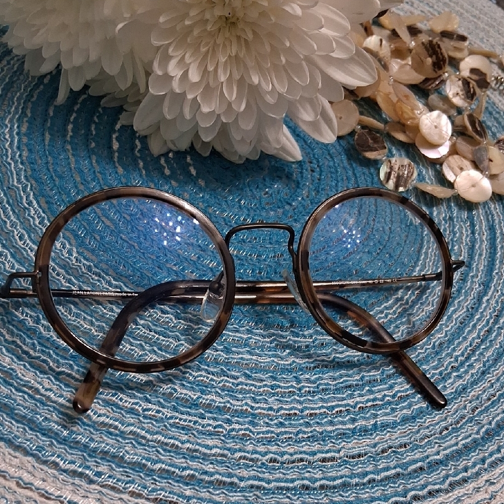 Round Tortoiseshell Glasses - Picture 9 of 13